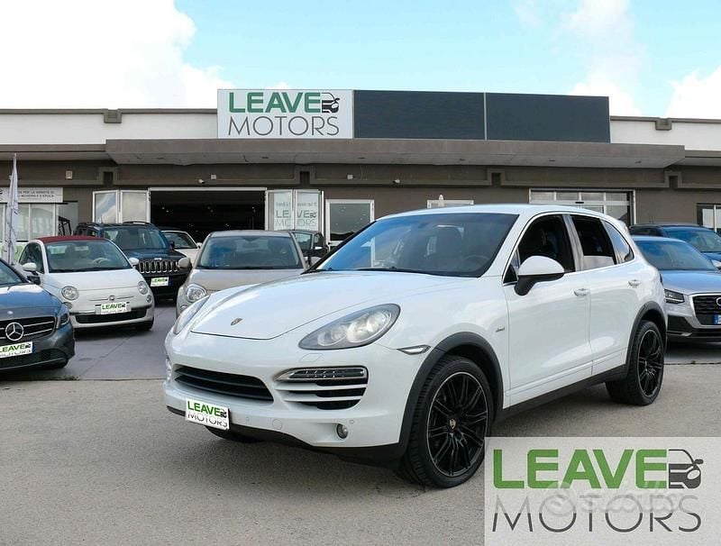 Bianco Usata 2012 Porsche Cayenne SUV | 19.500 € (Ottimo prezzo) - Immagine 1/4