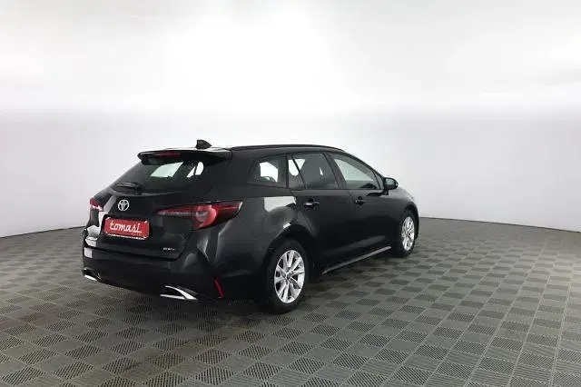 Usata Toyota Corolla Active 97 CV (71 kW) 2026 Nero Station wagon