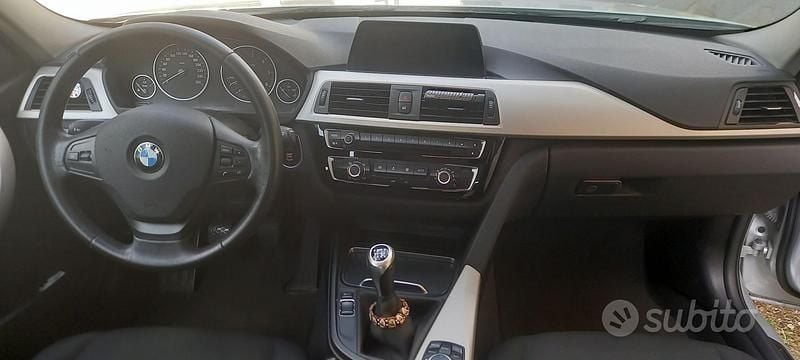 Usata BMW 318 150 CV (110 kW) 2017 Grigio Station wagon