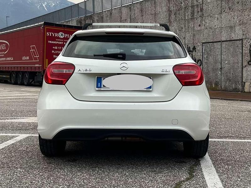 Usata Mercedes A180 Executive 109 CV (80 kW) 2013 Bianco Berlina
