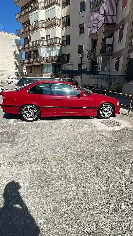 Usata BMW 318 Efficient Dynamics 140 CV (102 kW) 1994 Rosso Coupé