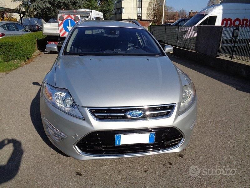 Usata Ford Mondeo Titanium 163 CV (119 kW) 2011 Grigio Station wagon