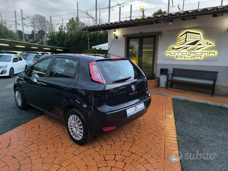 Usata Fiat Punto Evo Easy 105 CV (77 kW) 2010 Blu Utilitaria