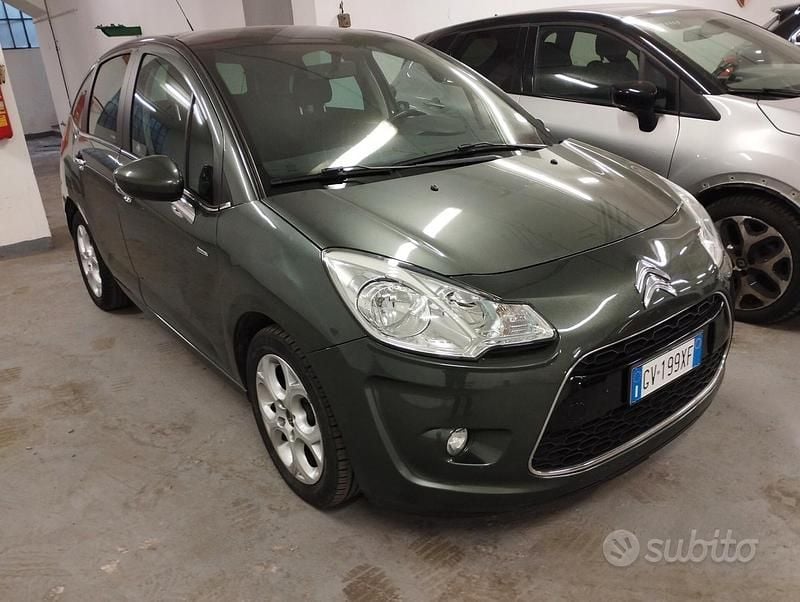 Verde Usata 2011 Citroën C3 Exclusive Due volumi | 4000 € (Ottimo prezzo) - Immagine 1/4