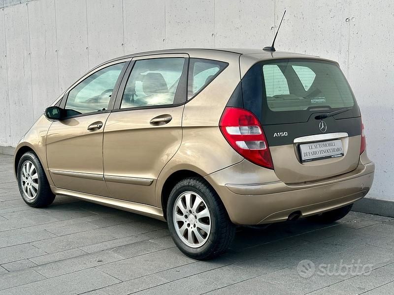 Käytetty Mercedes A150 Elegance 95 HP (69 kW) 2007 Ruskea Sedan