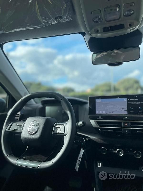 Nuova Citroën C4 2025 Grigio Berlina