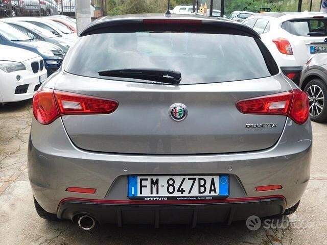 Usata Alfa Romeo Giulietta 120 CV (88 kW) 2018 Grigio Utilitaria