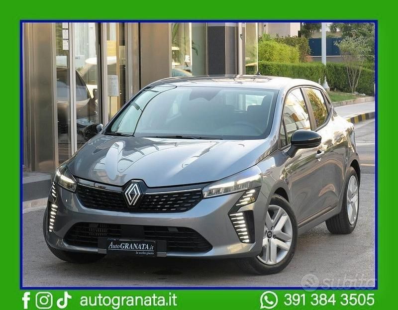 Grigio Usata 2024 Renault Clio V Evolution Tre volumi | 15.999 € (Ottimo prezzo) - Immagine 1/4