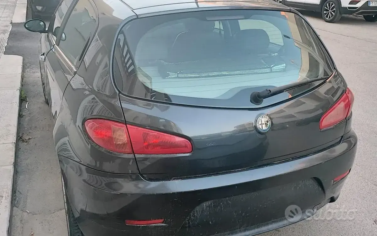 Usata Alfa Romeo 147 116 CV (85 kW) 2006 Utilitaria