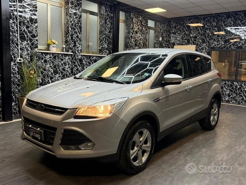 Usata Ford Kuga Titanium 140 CV (102 kW) 2014 Grigio SUV