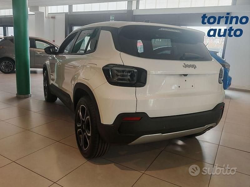 Usata Jeep Avenger Summit 100 CV (73 kW) 2024 Bianco SUV