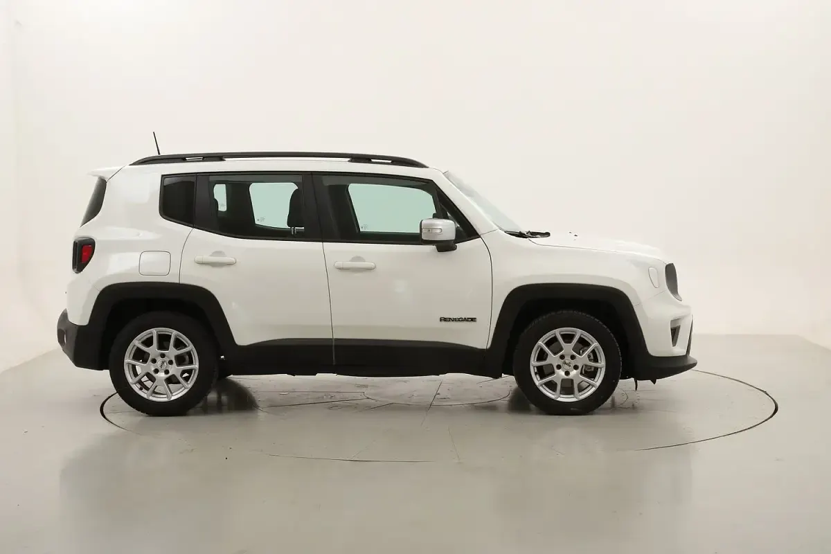 Usata Jeep Renegade Limited 130 CV (95 kW) 2022 Biancobianco SUV