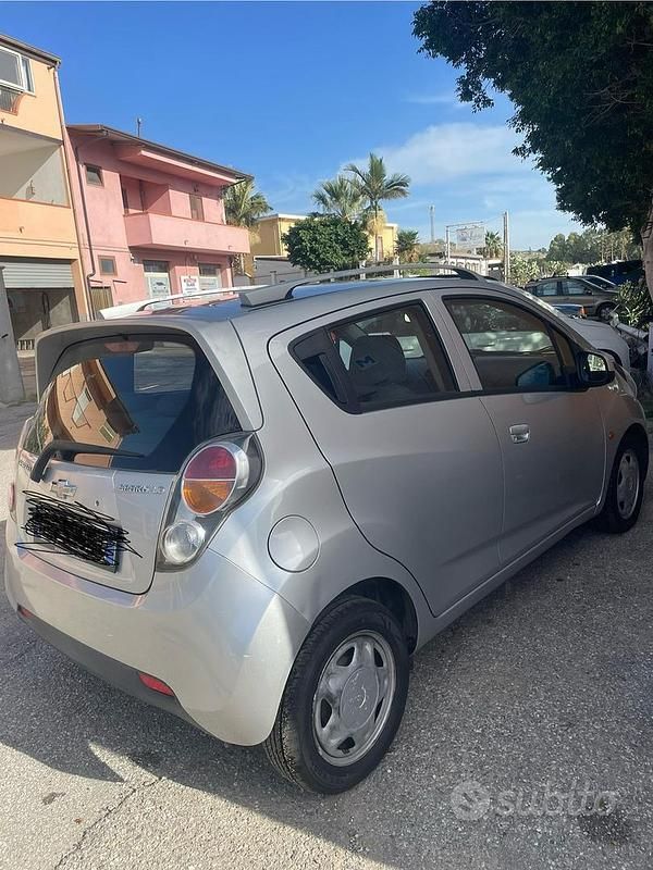 Usata Chevrolet Spark 81 CV (59 kW) 2011 Grigio Utilitaria