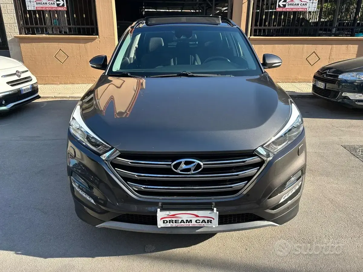 Usata Hyundai Tucson Xpossible 116 CV (85 kW) 2017 Grigio SUV