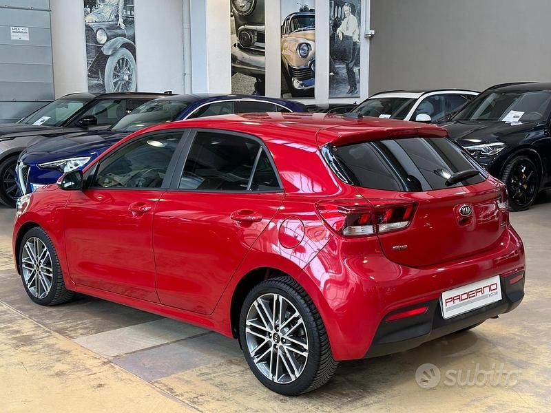 Begagnad Kia Rio 90 HK (66 kW) 2017 Blå Sedan