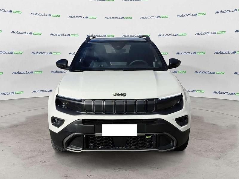 Usata Jeep Avenger Overland 136 CV (100 kW) 2025 Snow  tetto volcano SUV