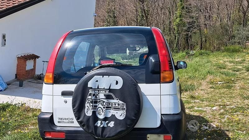 Usata Daihatsu Terios 1999 SUV