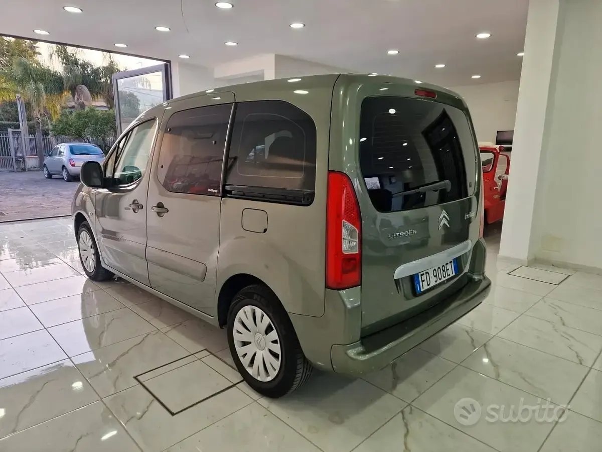 Usata Citroën Berlingo 120 CV (88 kW) 2011 Verde Monovolume