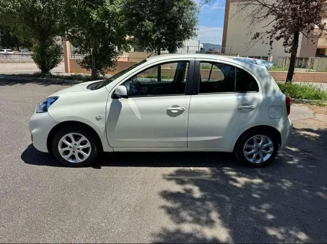 Usata Nissan Micra Acenta 80 CV (58 kW) 2015 Bianco Utilitaria