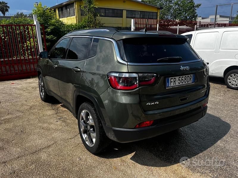 Usata Jeep Compass Limited 140 CV (102 kW) 2018 Verde SUV