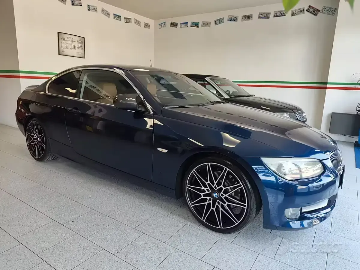 Usata BMW 330 272 CV (200 kW) 2010 Blu Coupé