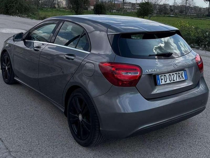 Usata Mercedes A160 Business 90 CV (66 kW) 2016 Grigio Berlina