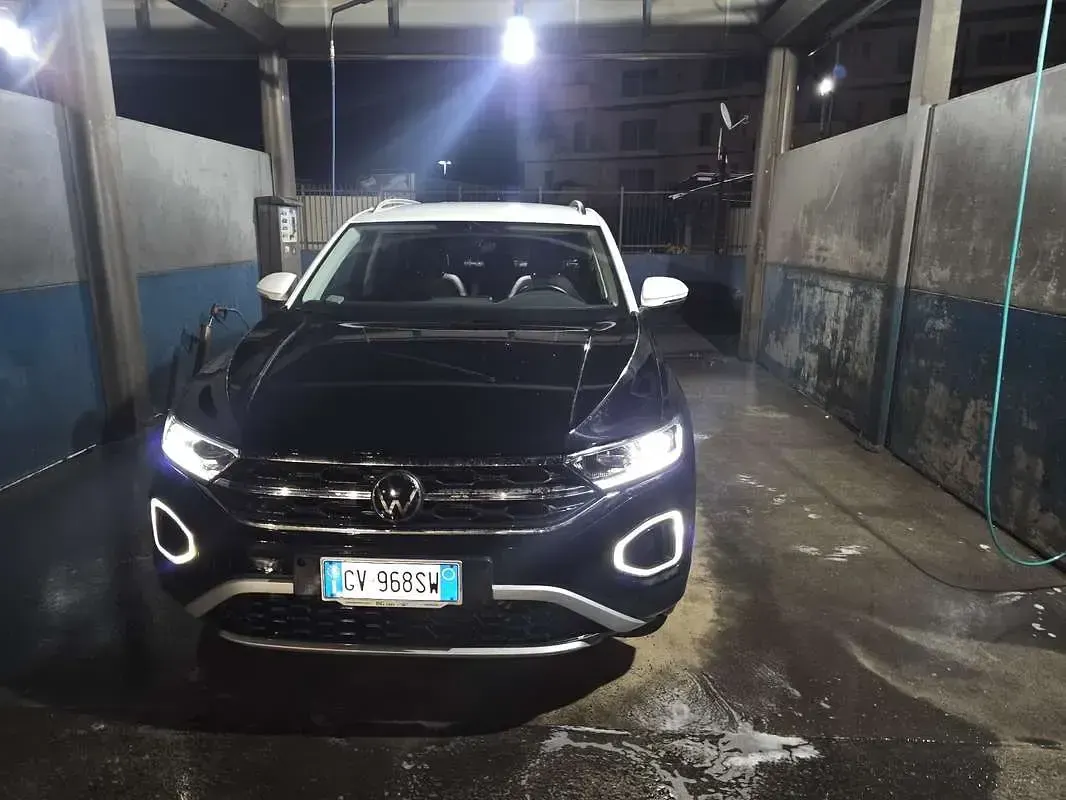 Usata VW T-Roc Style 150 CV (110 kW) 2023 SUV