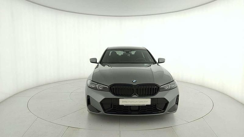 Usata BMW 320 M Sport 190 CV (139 kW) 2025 Grigio Berlina