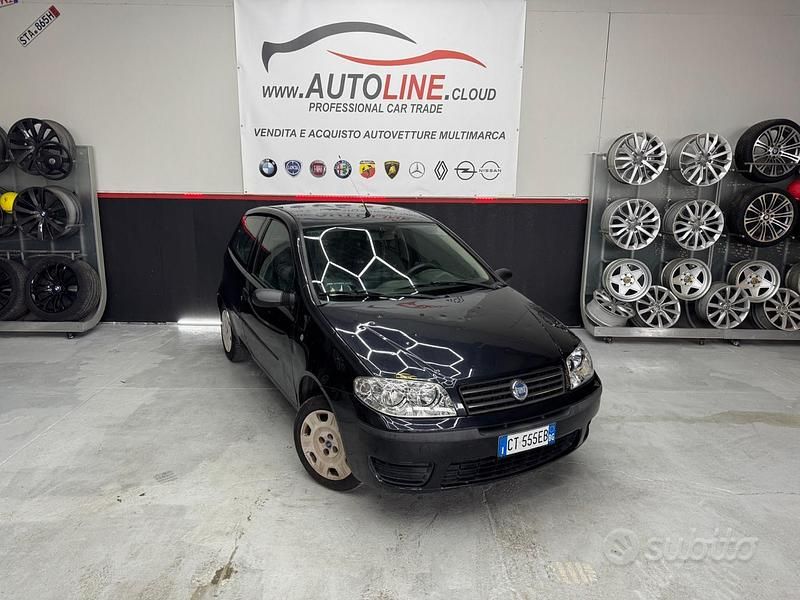 Usata Fiat Punto 60 CV (44 kW) 2004 Nero Berlina