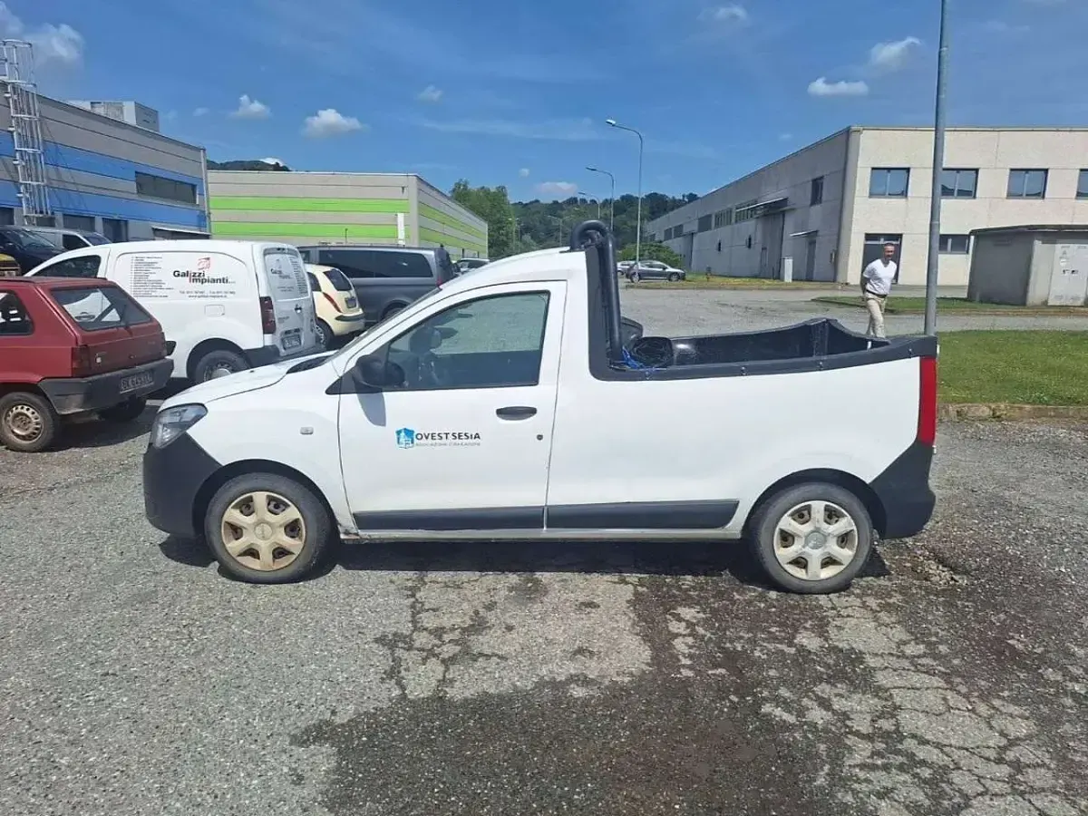 Usata Dacia Pick up 75 CV (55 kW) 2015 Bianco Pick-up