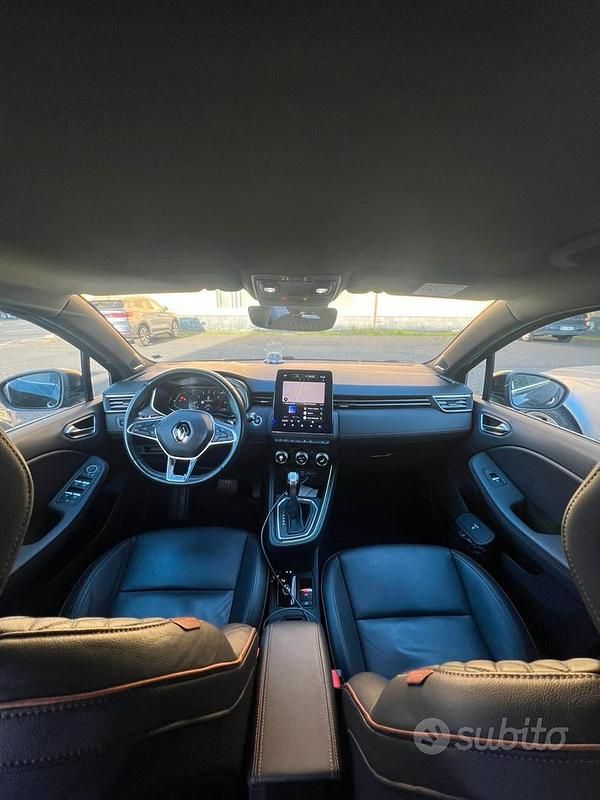 Usata Renault Clio V Initiale Paris 130 CV (95 kW) 2019 Nero Berlina