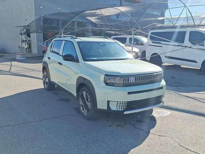 Nuova Fiat Grande Panda La Prima 101 CV (74 kW) 2025 Verde Utilitaria