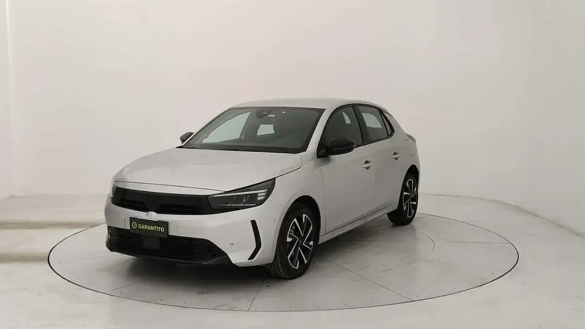 Usata Opel Corsa S 101 CV (74 kW) 2025 Utilitaria