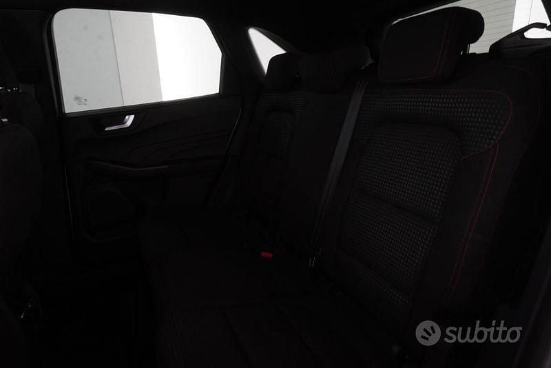 Usata Ford Kuga ST 120 CV (88 kW) 2021 Bianco SUV