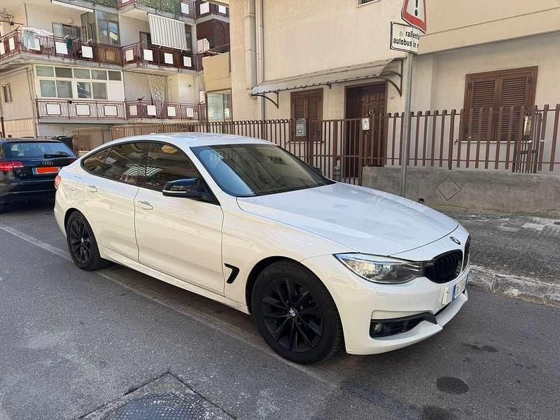 Usata BMW 318 Gran Turismo 143 CV (105 kW) 2014 Berlina