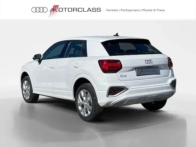 Usata Audi Q2 Advanced 116 CV (85 kW) 2025 Bianco arkona SUV