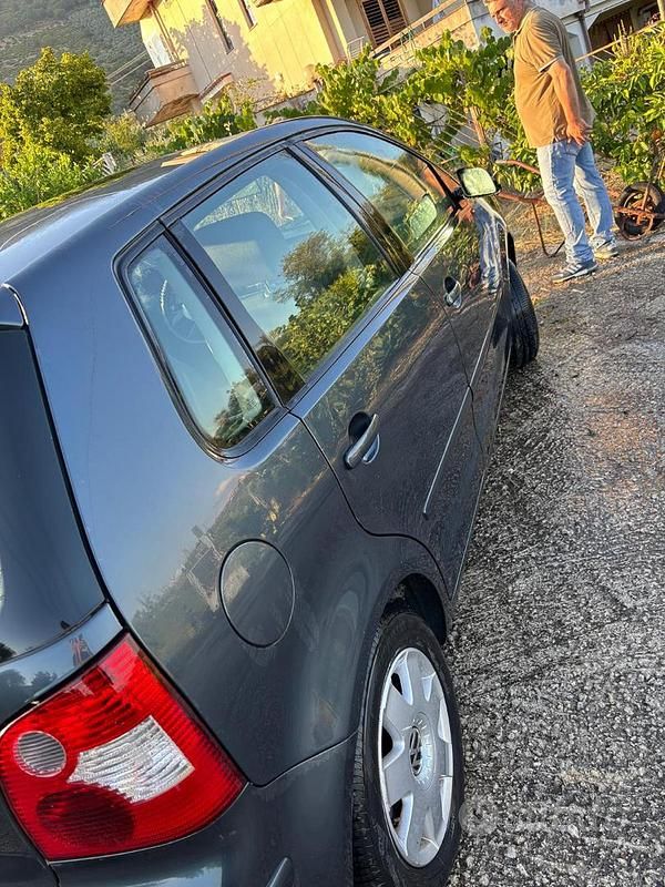 Usata VW Polo 75 CV (55 kW) 2004 Blu Utilitaria