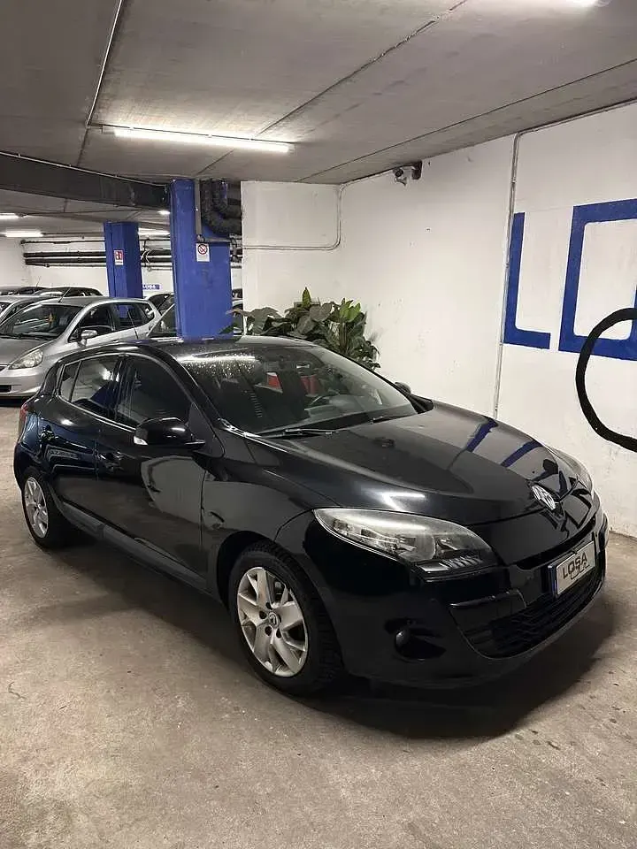 Usata Renault Mégane III 110 CV (80 kW) 2011 Other Berlina