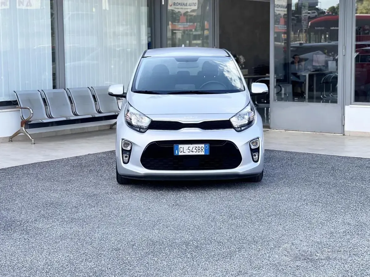 Usata Kia Picanto 67 CV (49 kW) 2022 Grigio Utilitaria