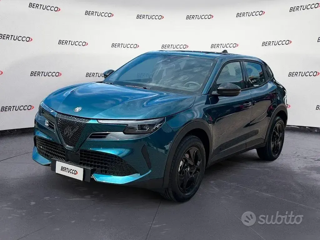 Nuova Alfa Romeo GT Junior 145 CV (106 kW) 2026 Blu SUV