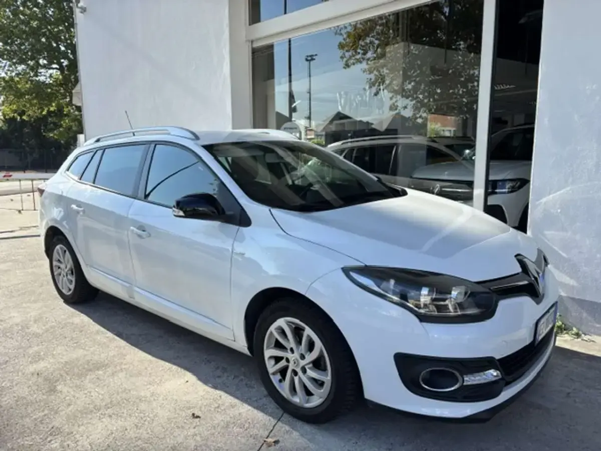 Usata Renault Mégane GrandTour LIMITED 110 CV (80 kW) 2015 Bianco Station wagon
