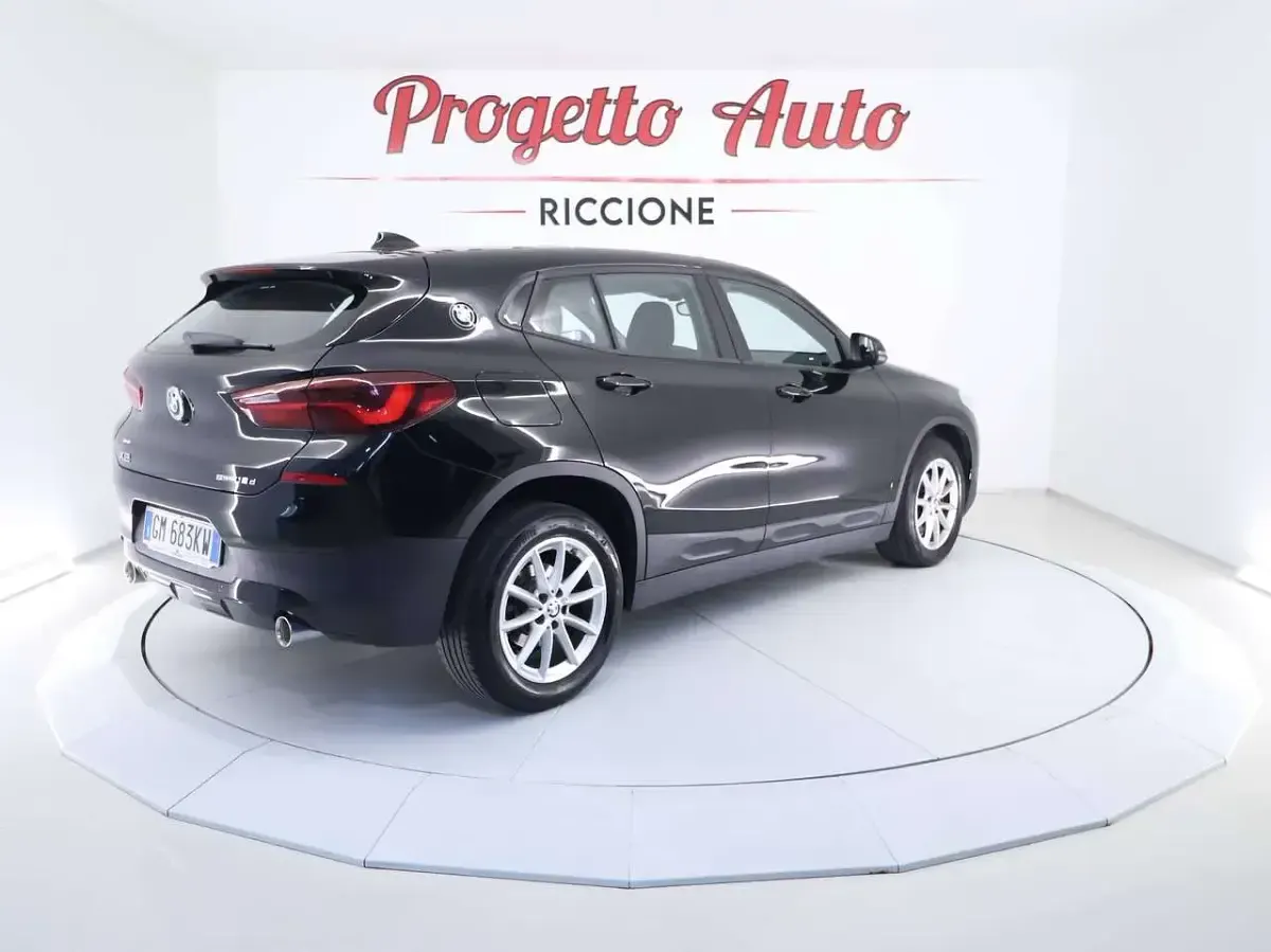 Usata BMW X2 150 CV (110 kW) 2022 Schwarz SUV