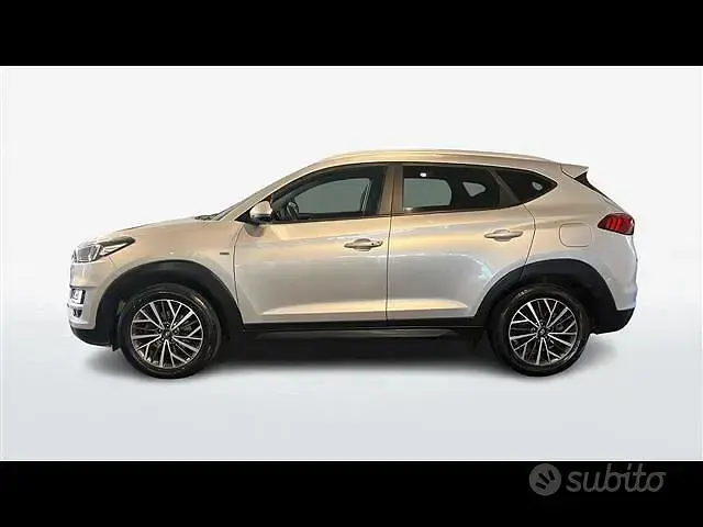 Usata Hyundai Tucson N Line 136 CV (100 kW) 2021 Grigio chiaro SUV