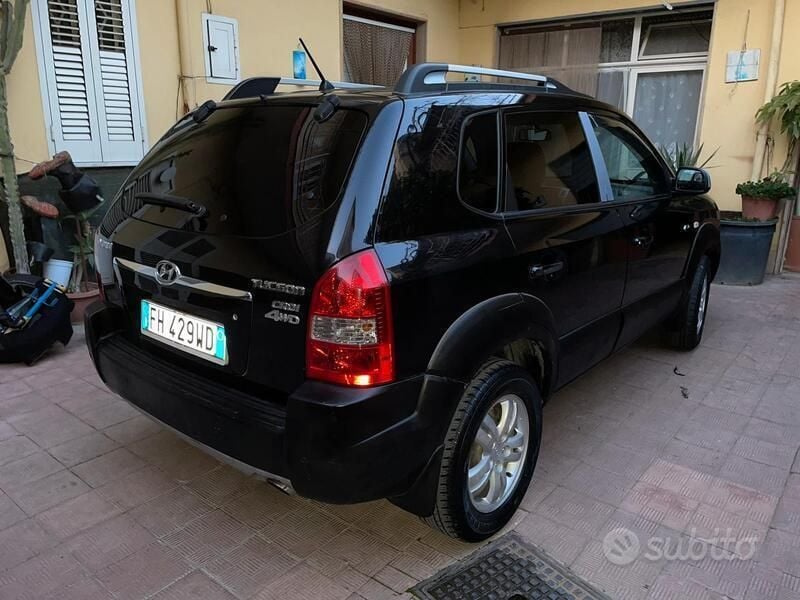 Usata Hyundai Tucson 112 CV (82 kW) 2005 Nero SUV