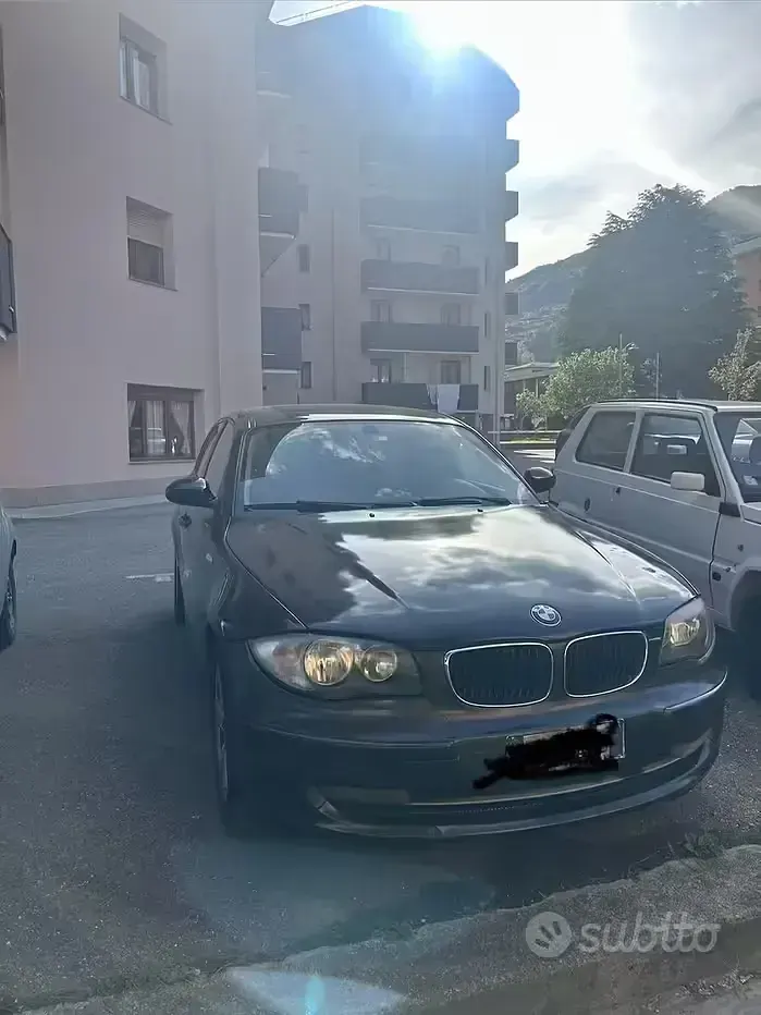 Usata BMW 118 2009 Nero Utilitaria