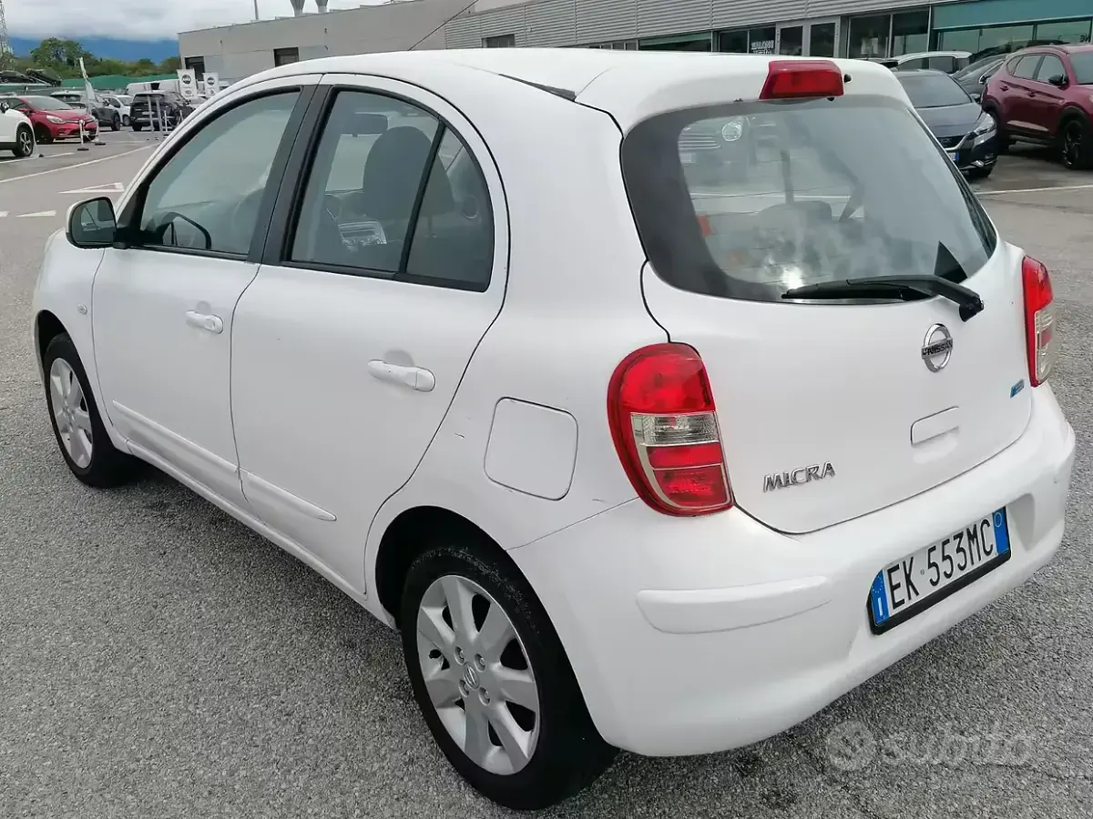 Usado Nissan Micra Acenta 80 HP (58 kW) 2011 Branco Citadino