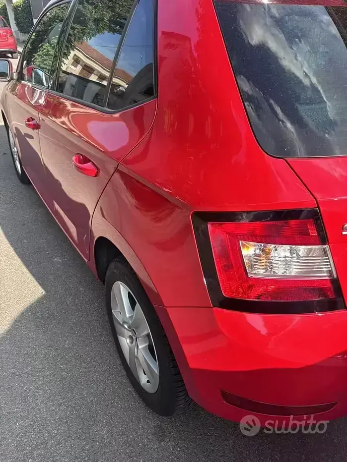 Usata Skoda Fabia 75 CV (55 kW) 2019 Rosso Utilitaria