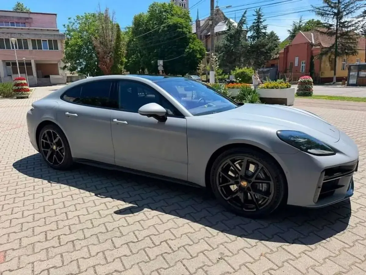 Usata Porsche Panamera 4 E-Hybrid 470 CV (345 kW) 2024 Other Utilitaria