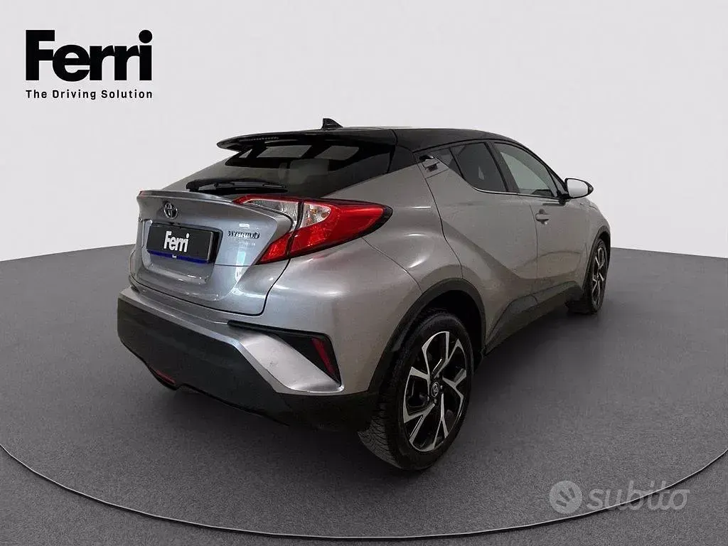 Usata Toyota C-HR Trend 122 CV (89 kW) 2018 Grigio SUV