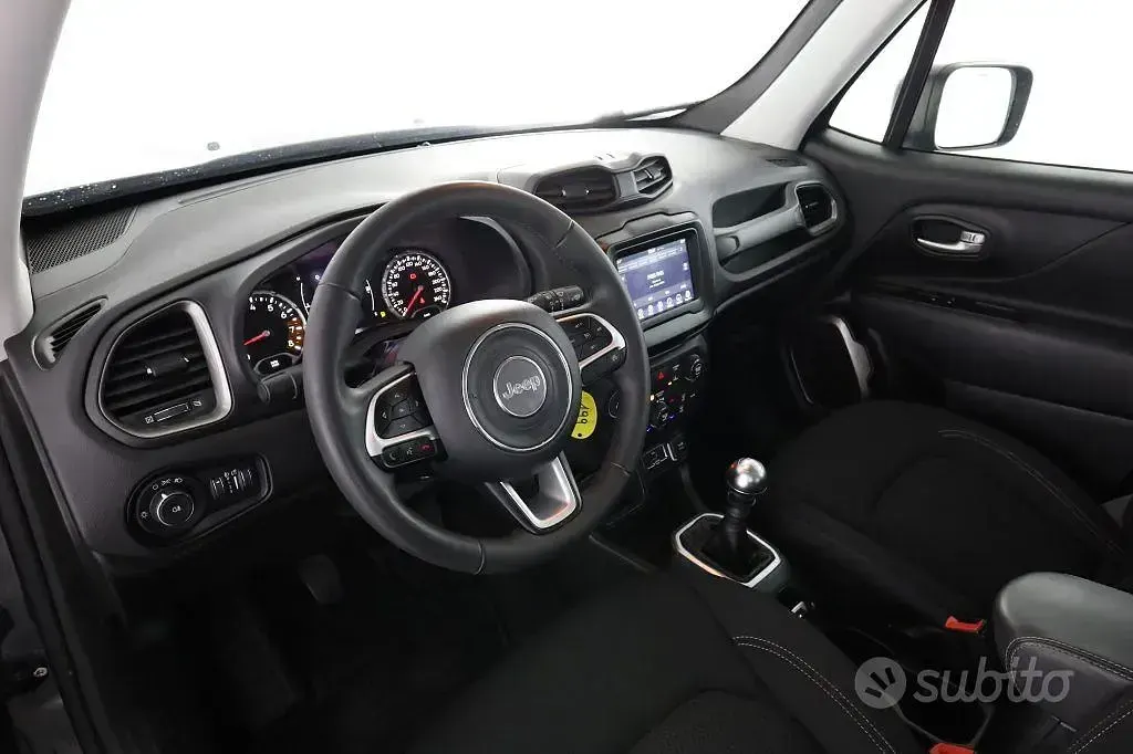 Usata Jeep Renegade Longitude 120 CV (88 kW) 2022 Grigio SUV